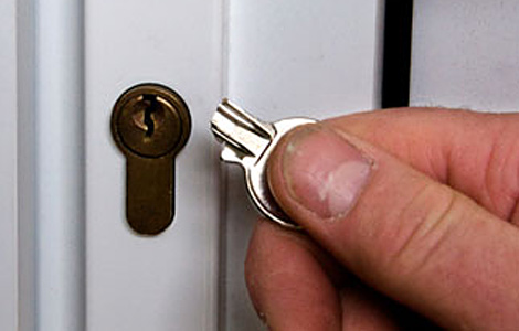 How to Bump a Lock with a Bump Key: Simple Tips & Tricks